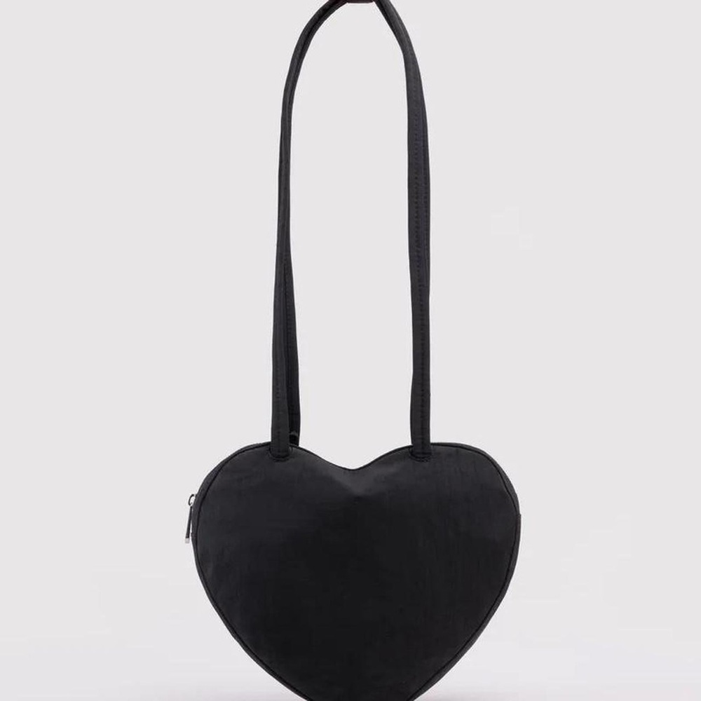 Heart Baggu NWT